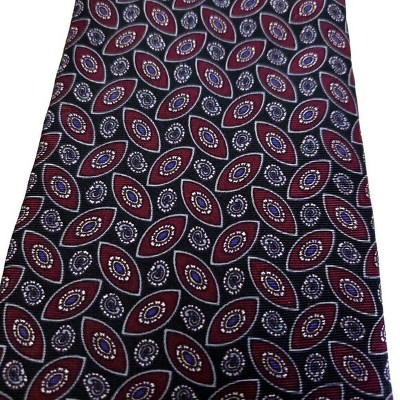 Stafford Black Purple Print Geometric Short Wide Silk Tie - Picture 2 of 6